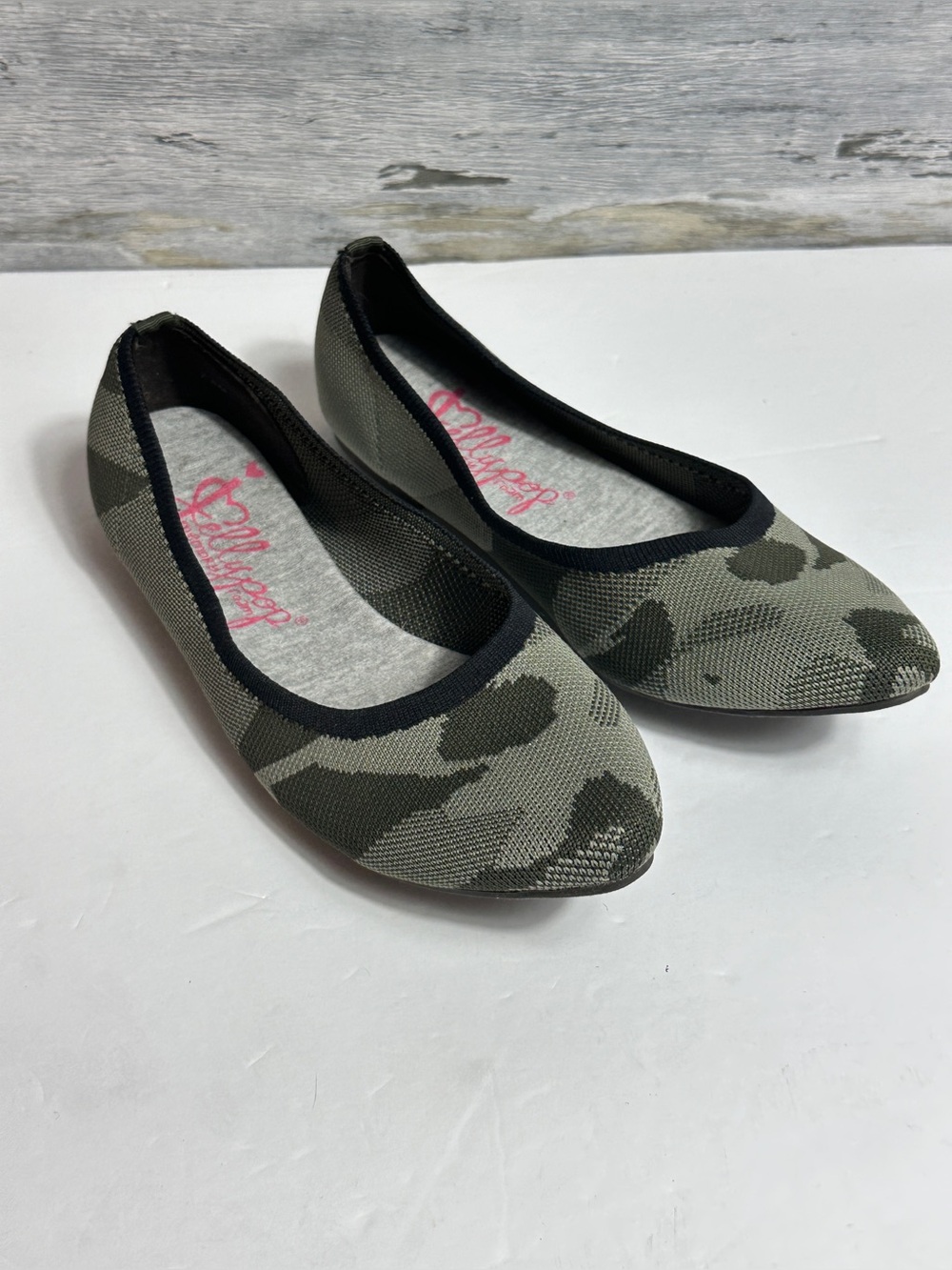 Jelly Pop Champs Green Camo Knit Slip-On Ballet Flats women’s size 7.5 (S202)‎